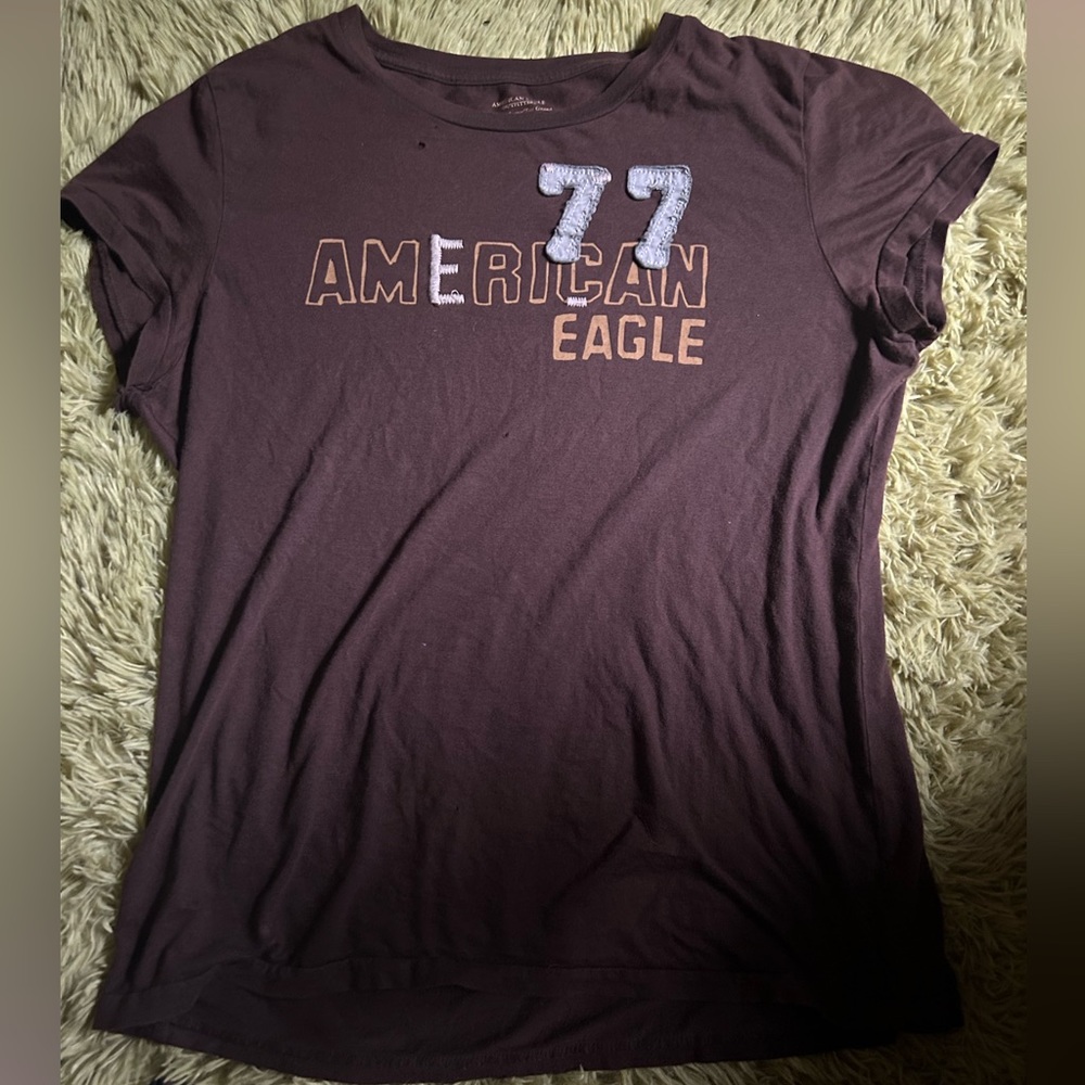 2000’s brown American Eagle shirt